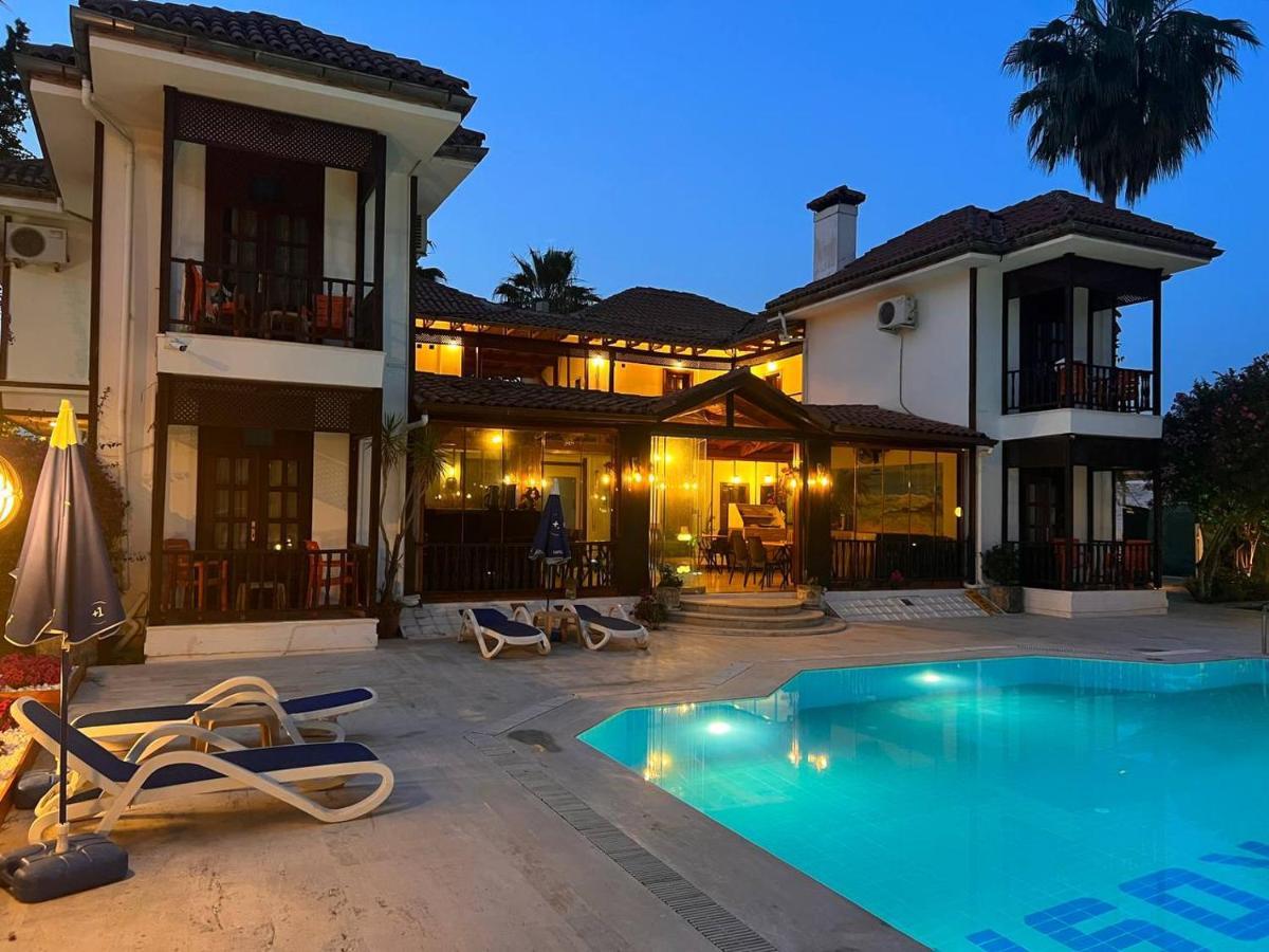 Palma Rosa Hotel Çamyuva 外观 照片
